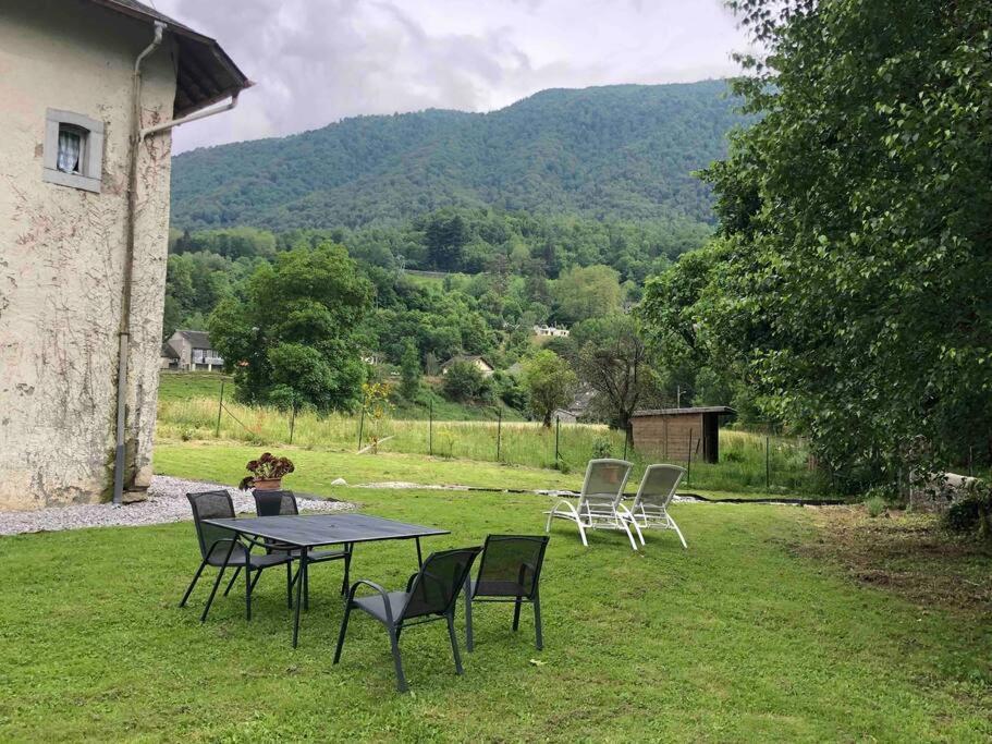 Appartement Au Bord Du Gave à Laruns Extérieur photo